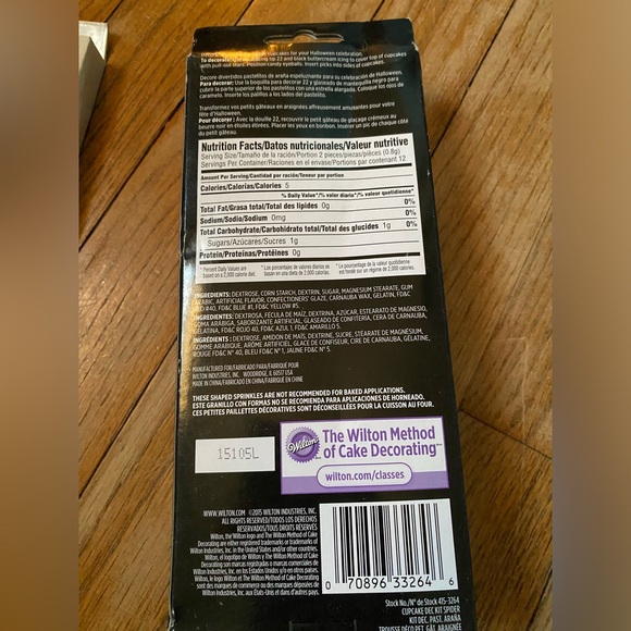 New in Package Wilton Halloween/ Fall Theme Baking Set! - Picture 8 of 9